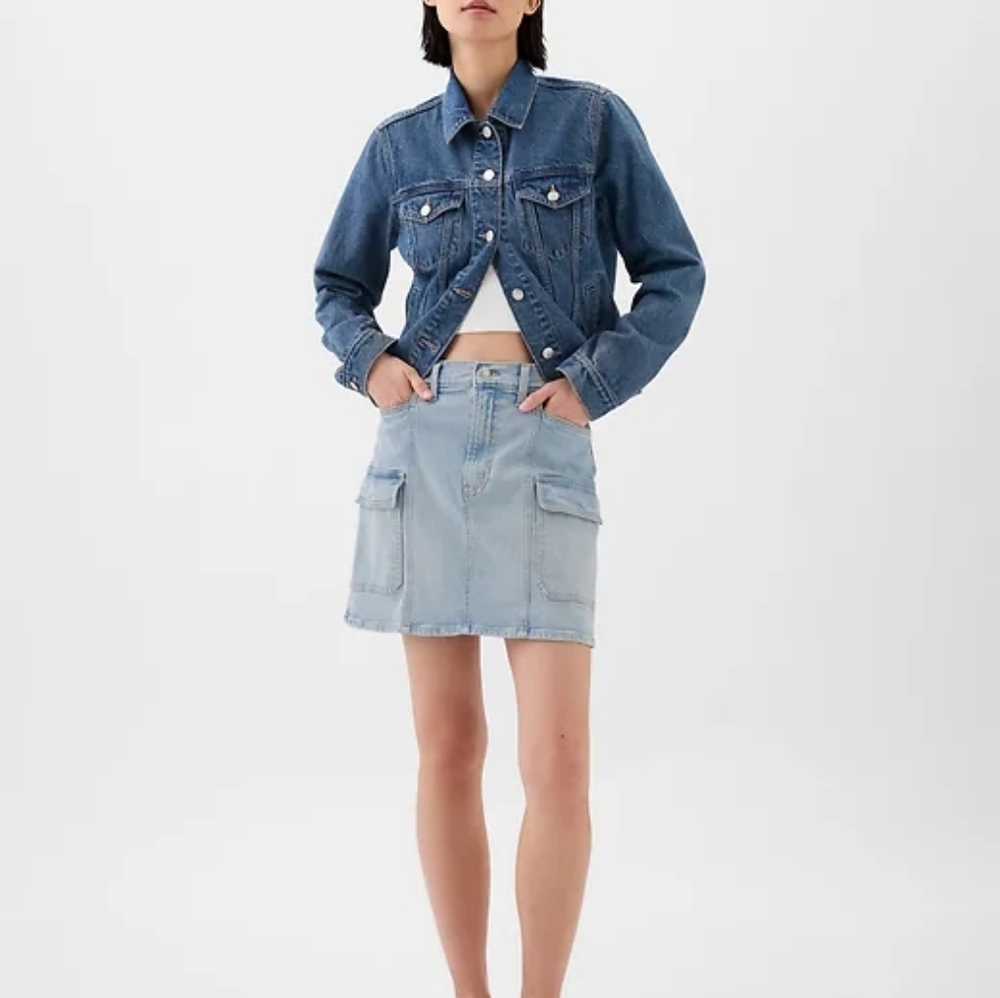 NWT GAP Light wash Denim Cargo Utility Mini Jean Skirt Size 12 31